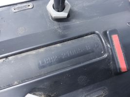 Land Rover Defender Moulure de porte avant L8B221065B