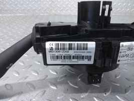 Citroen C4 III e-C4 Pyyhkimen/suuntavilkun vipukytkin 98313061ZD