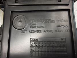 Hyundai i30 Kojelaudan sivutuuletussuuttimen kehys 97480G4000