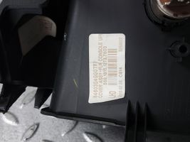 Hyundai i30 Rivestimento in plastica cornice della leva del cambio 84651G4700