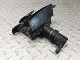 Volkswagen Touareg I Dysza spryskiwacza lampy przedniej 7L6955978