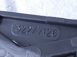 Volvo S60 Supporto di montaggio del parafango 32277126