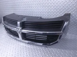 Dodge Avenger Maskownica / Grill / Atrapa górna chłodnicy 05116322