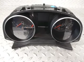 Volkswagen PASSAT B8 USA Speedometer (instrument cluster) 561920871B