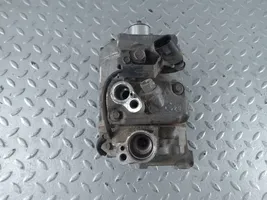 Audi Q7 4L Ilmastointilaitteen kompressorin pumppu (A/C) 7P0820803D