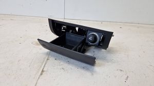 Saab 9-3 Ver2 Auton tuhkakuppi 12789501