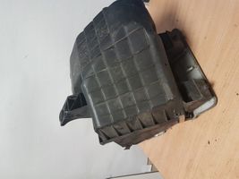 Audi A4 S4 B6 8E 8H Scatola del filtro dell’aria 058133837A