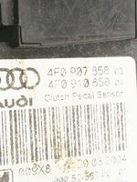 Audi A8 S8 D3 4E Sensore del pedale della frizione 4F0907658