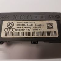 Audi A4 S4 B7 8E 8H Ultragarsinis jutiklis/ daviklis 8E0951177