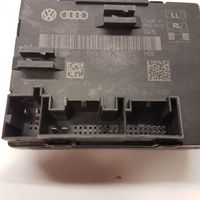 Audi Q3 8U Durų elektronikos valdymo blokas 8X0959795C