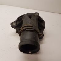 Audi A8 S8 D3 4E Termostaatin kotelo 059121111F