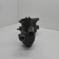 Audi A3 S3 8P Termostaatin kotelo 03C121111H