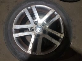 Volkswagen Jetta V Jante alliage R16 1K0601025BM