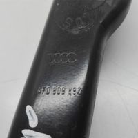 Audi A6 S6 C6 4F Jäähdyttimen kehyksen suojapaneelin kiinnike 4F0809892