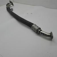 Audi A8 S8 D3 4E Tuyau de raccordement solide EGR 077131831F