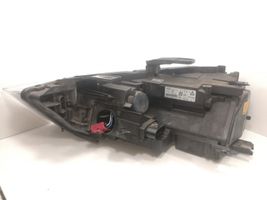 Audi Q3 8U Передняя фара 8U0941032A