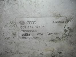 Audi A8 S8 D4 4H Moottoriöljyn jäähdytinlaite 057117021P