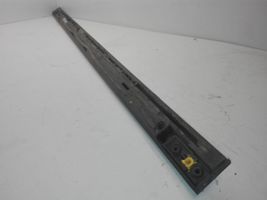 Audi A2 Etuoven lista (muoto) 8Z0854940