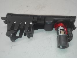 Audi Q3 8U Presa 12V (anteriore) 8U2863349B