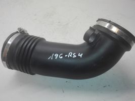 Audi RS4 Parte del condotto di aspirazione dell'aria 8T0129599