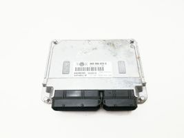 Volkswagen PASSAT B5.5 Calculateur moteur ECU 06B906033G