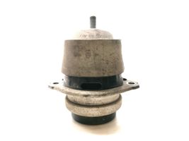 Volkswagen Touareg I Dzinēja spilvens 7L8199131A