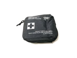 Audi Q7 4M First aid kit 8J7860282B