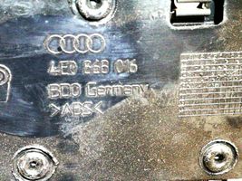 Audi A8 S8 D3 4E Boczki / Poszycie drzwi przednich 4E0868016