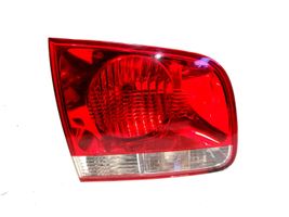 Volkswagen Touareg I Lampy tylnej klapy bagażnika 7L6945093H