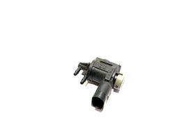 Volkswagen Touareg I Valve vacuum 1J0906283C