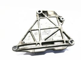 Volkswagen Touareg I Soporte del alternador 070903143C