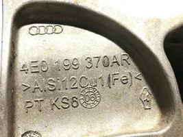 Audi A8 S8 D3 4E Moottorin kiinnikekorvake (käytetyt) 4E0199370AR