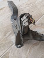 Ford Mondeo Mk III Pedal del acelerador XR8F9F832BD