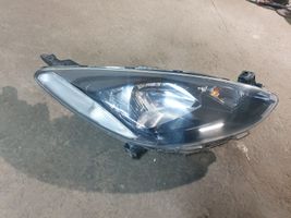 Mazda 2 Lampa przednia 