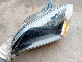 Ford Focus Lampa przednia 