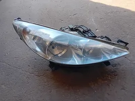 Peugeot 207 Lampa przednia 