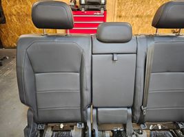 Volkswagen Tiguan Allspace Toisen istuinrivin istuimet SEATS