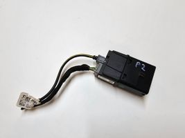 Chrysler Pacifica USB-pistokeliitin 68229840AA