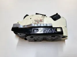 Volkswagen Jetta VI Rear door lock 5K4839015S