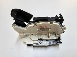 Volkswagen Jetta VI Rear door lock 5K4839016S