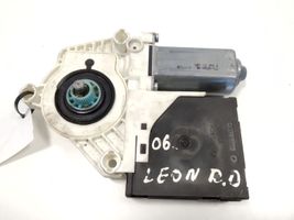 Seat Leon (1P) Silniczek podnośnika szyby drzwi przednich 1P0837402F