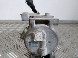 Hyundai i20 (PB PBT) Ilmastointilaitteen kompressorin pumppu (A/C) DV080149