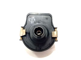 Lexus GS 300 350 430 450H Priekšpusē piekares augstuma sensors 8924130040