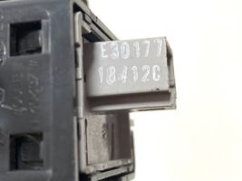 Renault Megane III Cruise control switch 255500002R