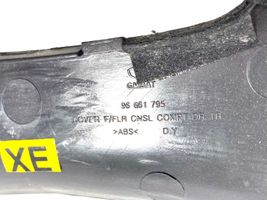 Opel Antara Rivestimento in plastica cornice della leva del cambio 96661795