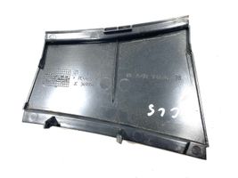 Mercedes-Benz CLS C219 Muu takaoven verhoiluelementti A2197370688