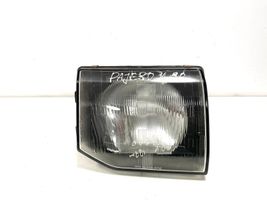 Mitsubishi Pajero Lampa przednia 11037746