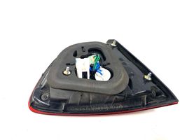 KIA Rio Luci posteriori del portellone del bagagliaio 924041W2