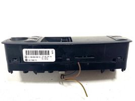 Mercedes-Benz A W169 Interruptor del espejo lateral A1698206810