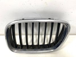 BMW X5 E53 Grille calandre supérieure de pare-chocs avant 8247673